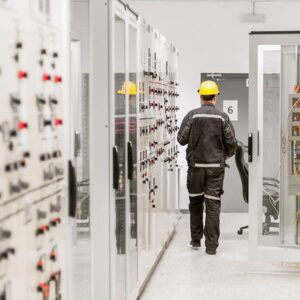 Normas de Operación en las Redes de Distribución Eléctrica (ELEE013PO)